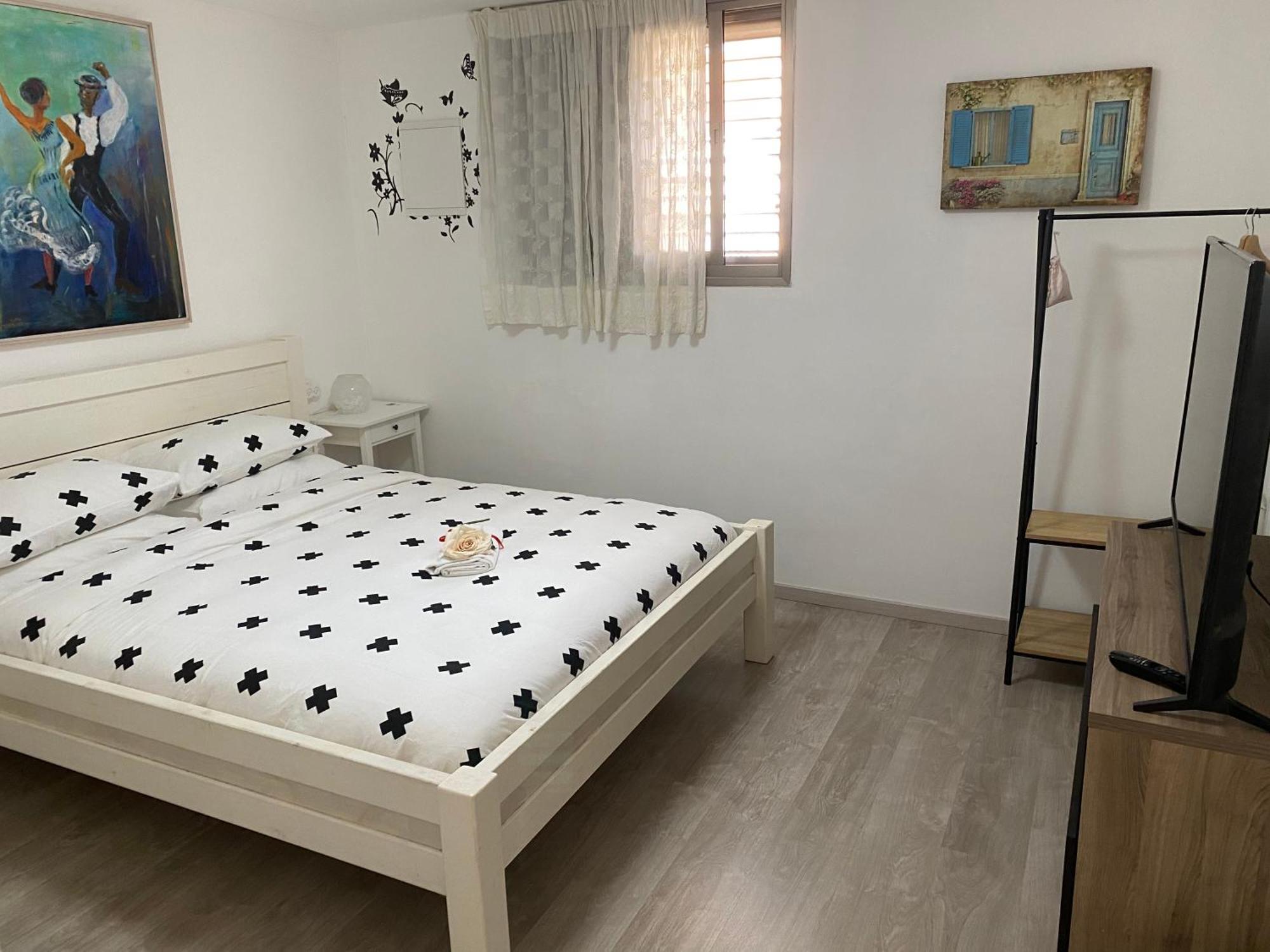 בין יער לים Villa Shelomi Bilik gambar